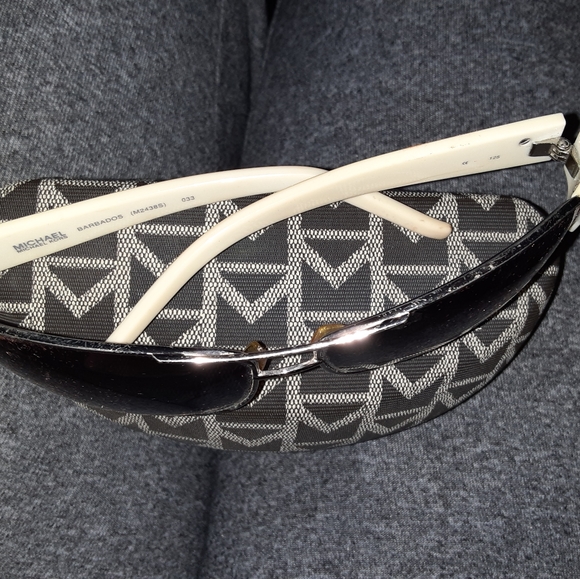 LADIES SUNGLASSES BY MICHEAL KORS - Picture 2 of 6